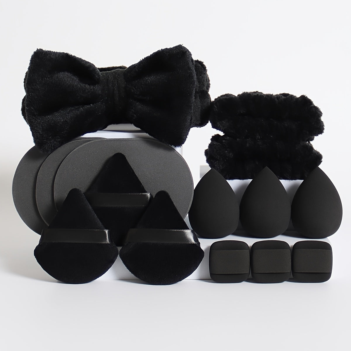 15-Piece Makeup Tool Set - 1 Bow Headband & 2 Wrist Bands, 3 Beauty Sponges & 3 Mini Makeup Sponges, 3 Triangle Powder Puffs & 3 Facial Cleansing Sponges - Suitable For All Skin Types